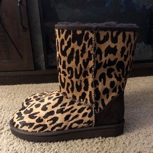 Uggs Women size 9